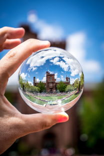 开云体育中国官方网站-球市动态：西甲多队积极清理工资表优化财务结构，西甲底薪